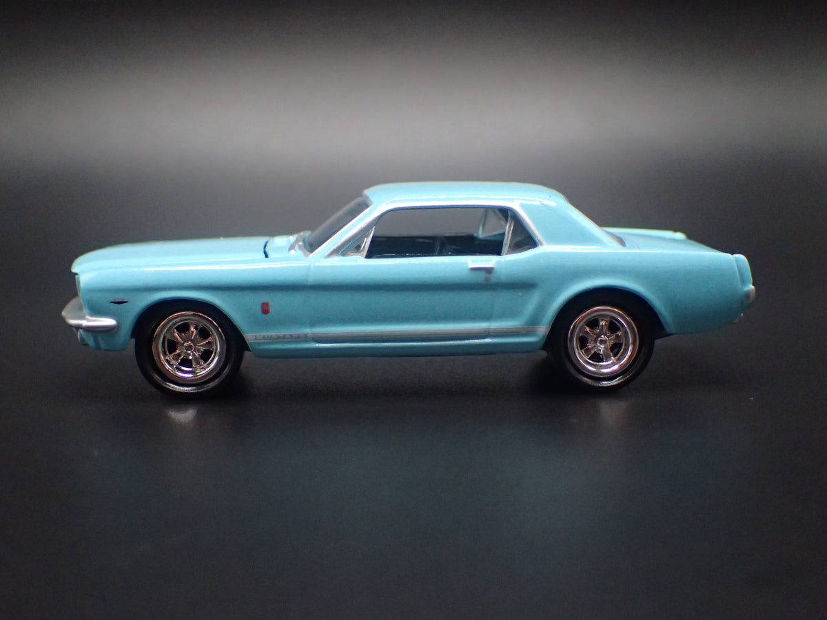 1965 65 FORD MUSTANG COUPE RARE 1:64 SCALE COLLECTIBLE DIORAMA DIECAST MODEL CAR