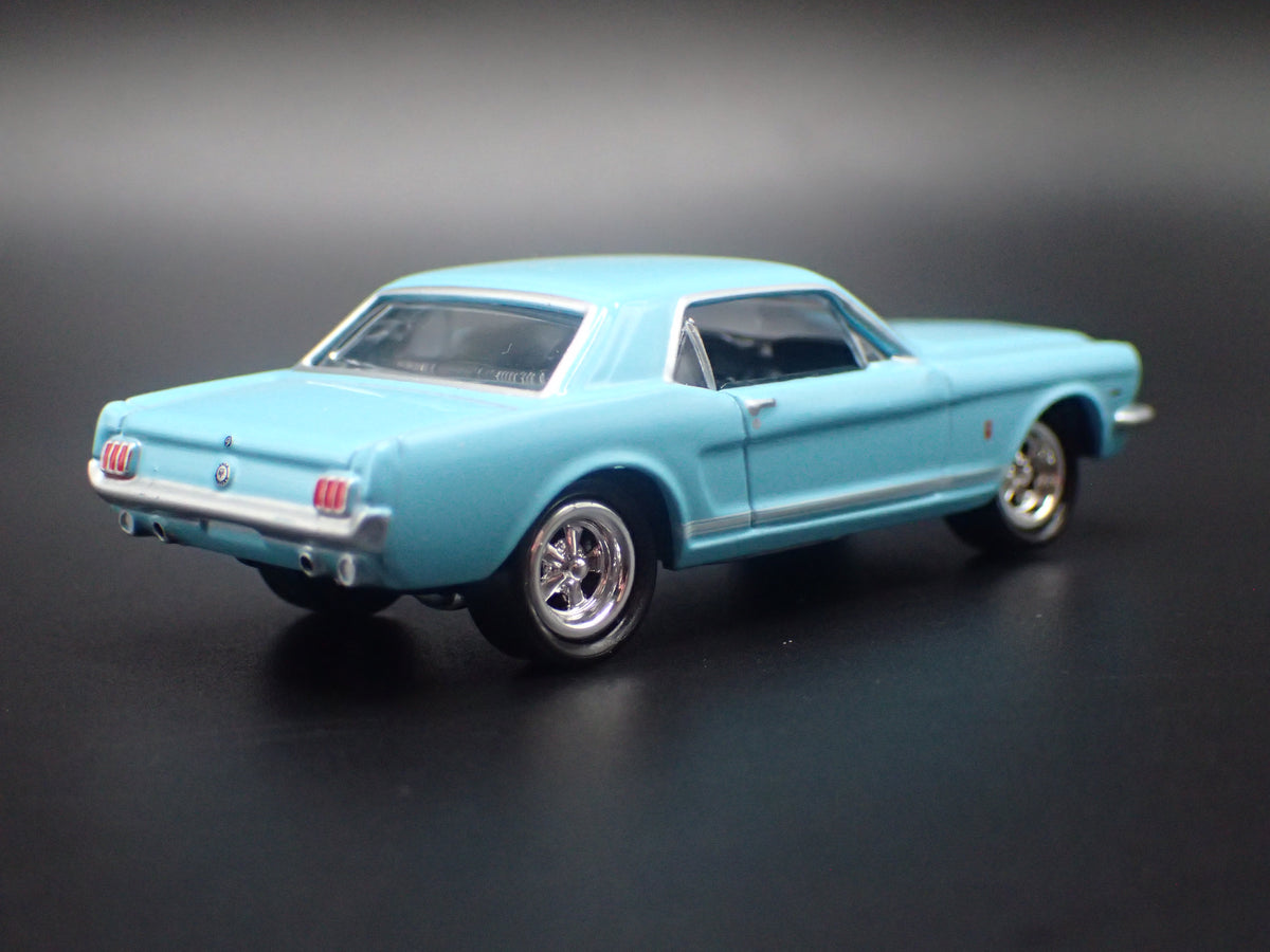 1965 65 FORD MUSTANG COUPE RARE 1:64 SCALE COLLECTIBLE DIORAMA DIECAST MODEL CAR