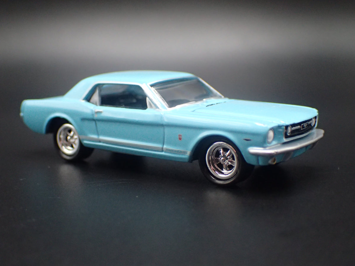 1965 65 FORD MUSTANG COUPE RARE 1:64 SCALE COLLECTIBLE DIORAMA DIECAST MODEL CAR