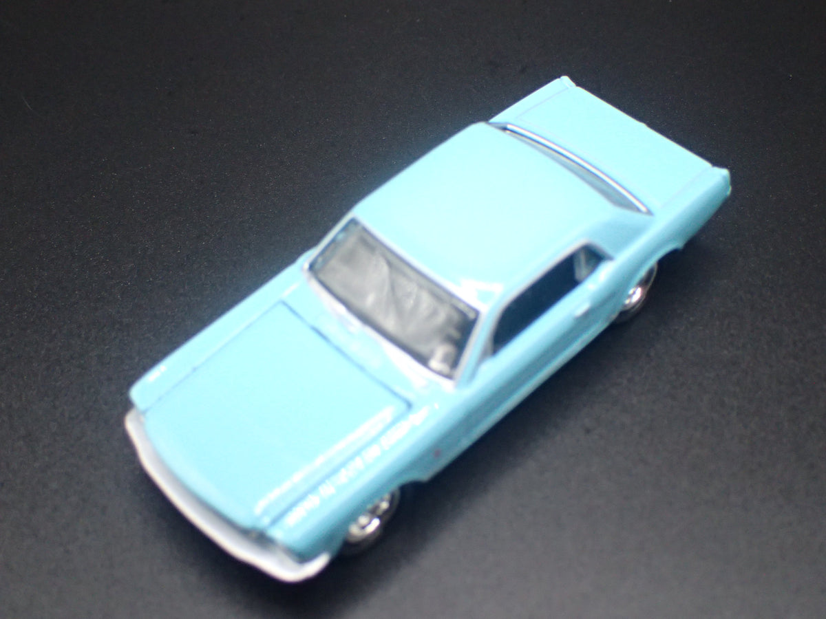 1965 65 FORD MUSTANG COUPE RARE 1:64 SCALE COLLECTIBLE DIORAMA DIECAST MODEL CAR