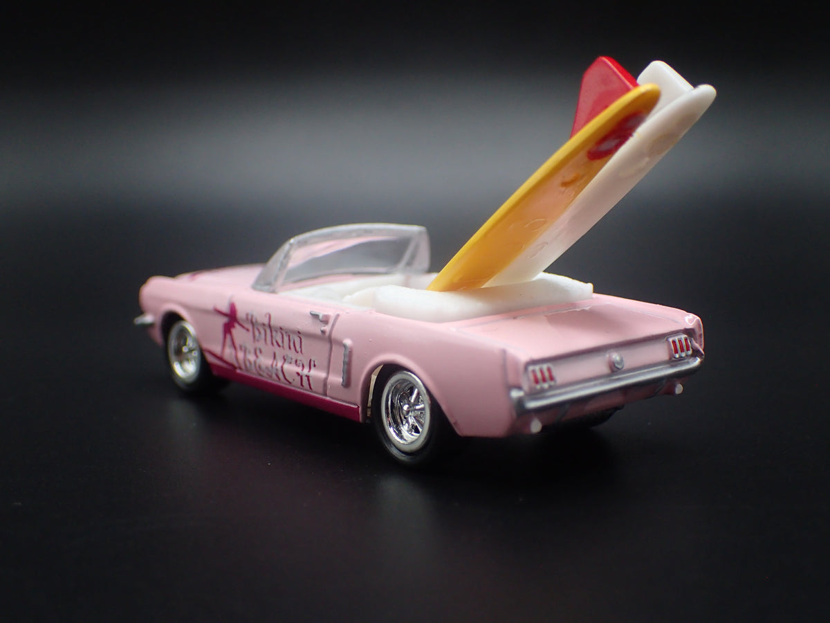 1965 65 FORD MUSTANG CONVERTIBLE SURF 1:64 SCALE DIORAMA DIECAST MODEL CAR