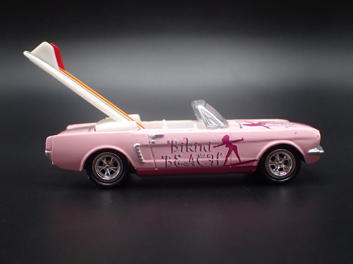1965 65 FORD MUSTANG CONVERTIBLE SURF 1:64 SCALE DIORAMA DIECAST MODEL CAR