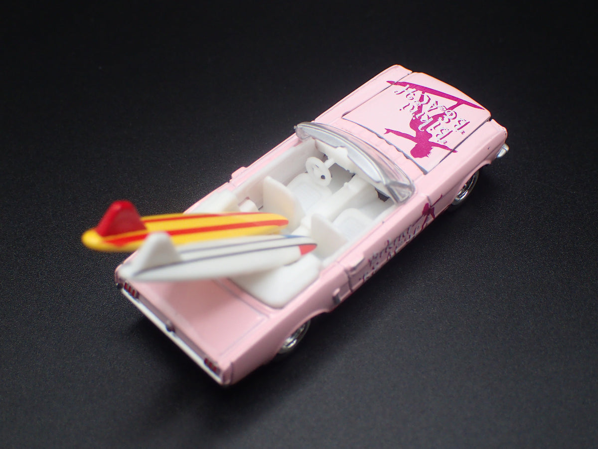 1965 65 FORD MUSTANG CONVERTIBLE SURF 1:64 SCALE DIORAMA DIECAST MODEL CAR