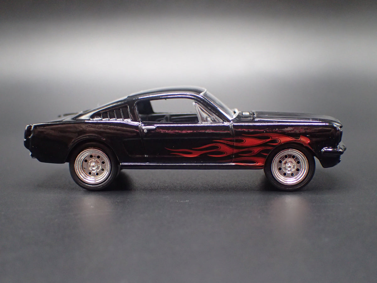 1965 65 FORD MUSTANG FASTBACK BLACK 1:64 SCALE COLLECTIBLE DIECAST MODEL CAR