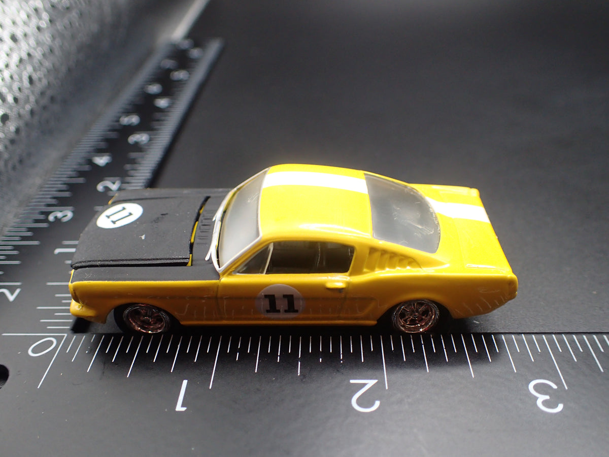 1965 65 FORD MUSTANG FASTBACK YELLOW 1:64 SCALE COLLECTIBLE DIECAST MODEL CAR