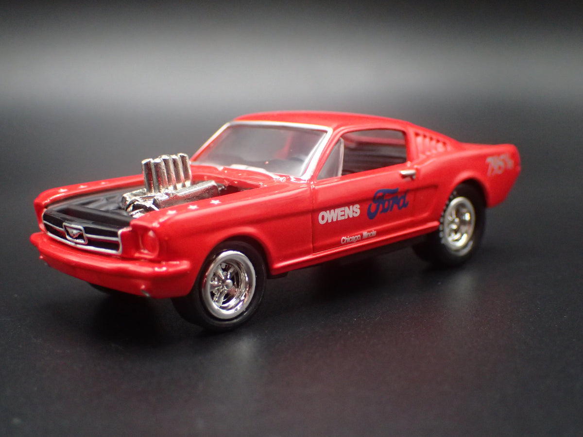 1965 65 FORD MUSTANG FASTBACK RED 1:64 SCALE COLLECTIBLE DIECAST MODEL CAR