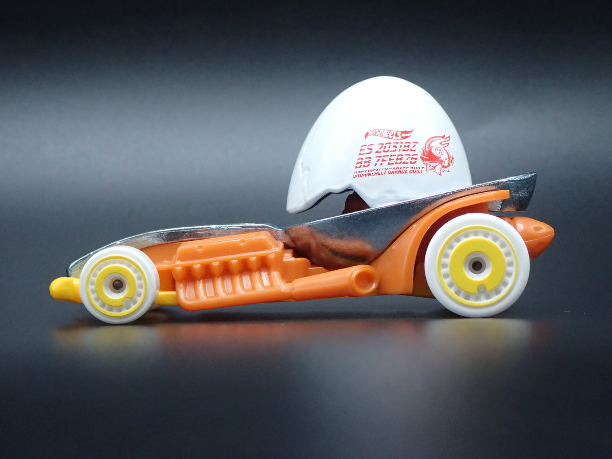 EGGSHELLERACER RACE CAR YELLOW 1:64 SCALE COLLECTIBLE DIORAMA DIECAST MODEL CAR