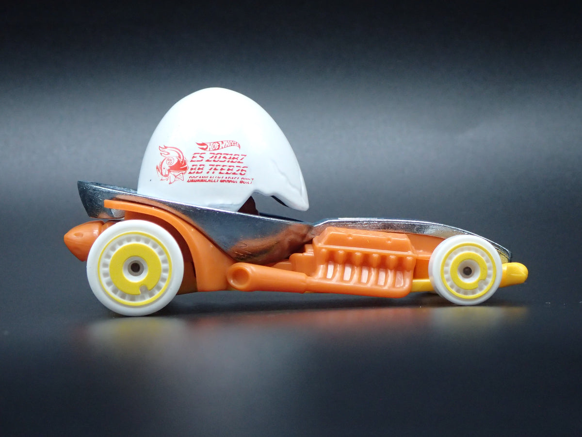 EGGSHELLERACER RACE CAR YELLOW 1:64 SCALE COLLECTIBLE DIORAMA DIECAST MODEL CAR