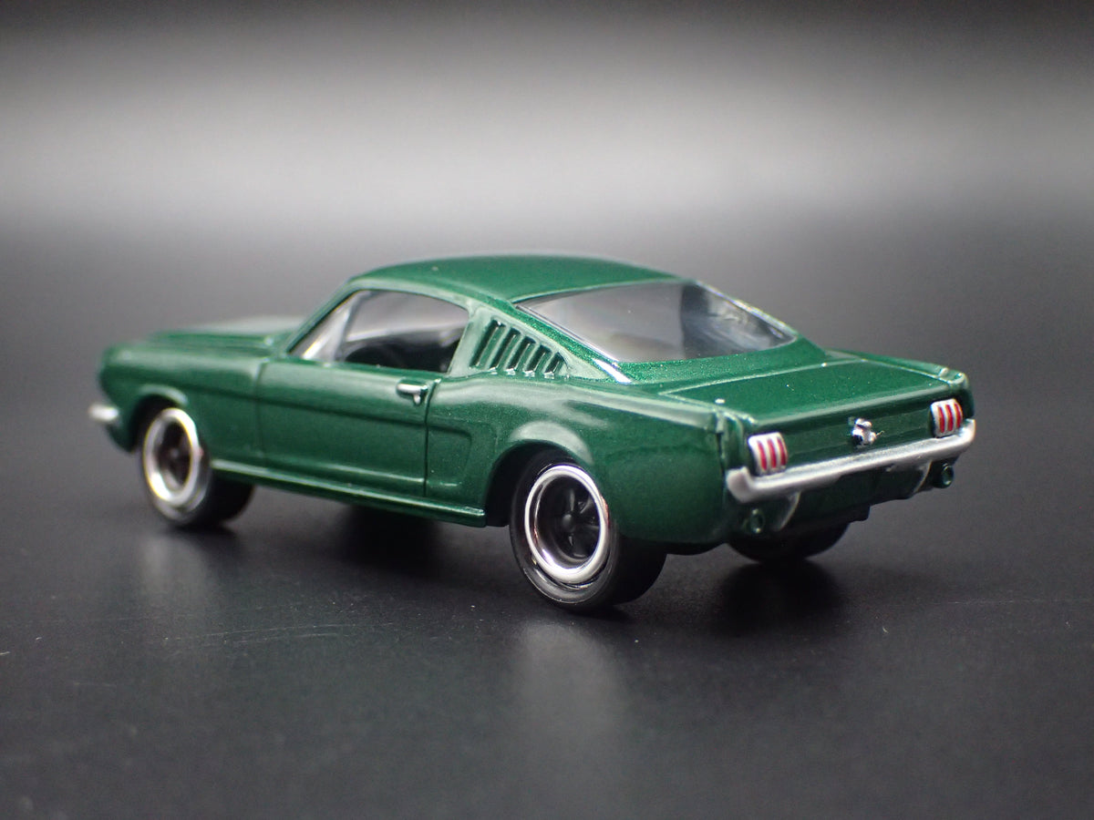 1965 65 FORD MUSTANG FASTBACK GREEN 1:64 SCALE COLLECTIBLE DIECAST MODEL CAR