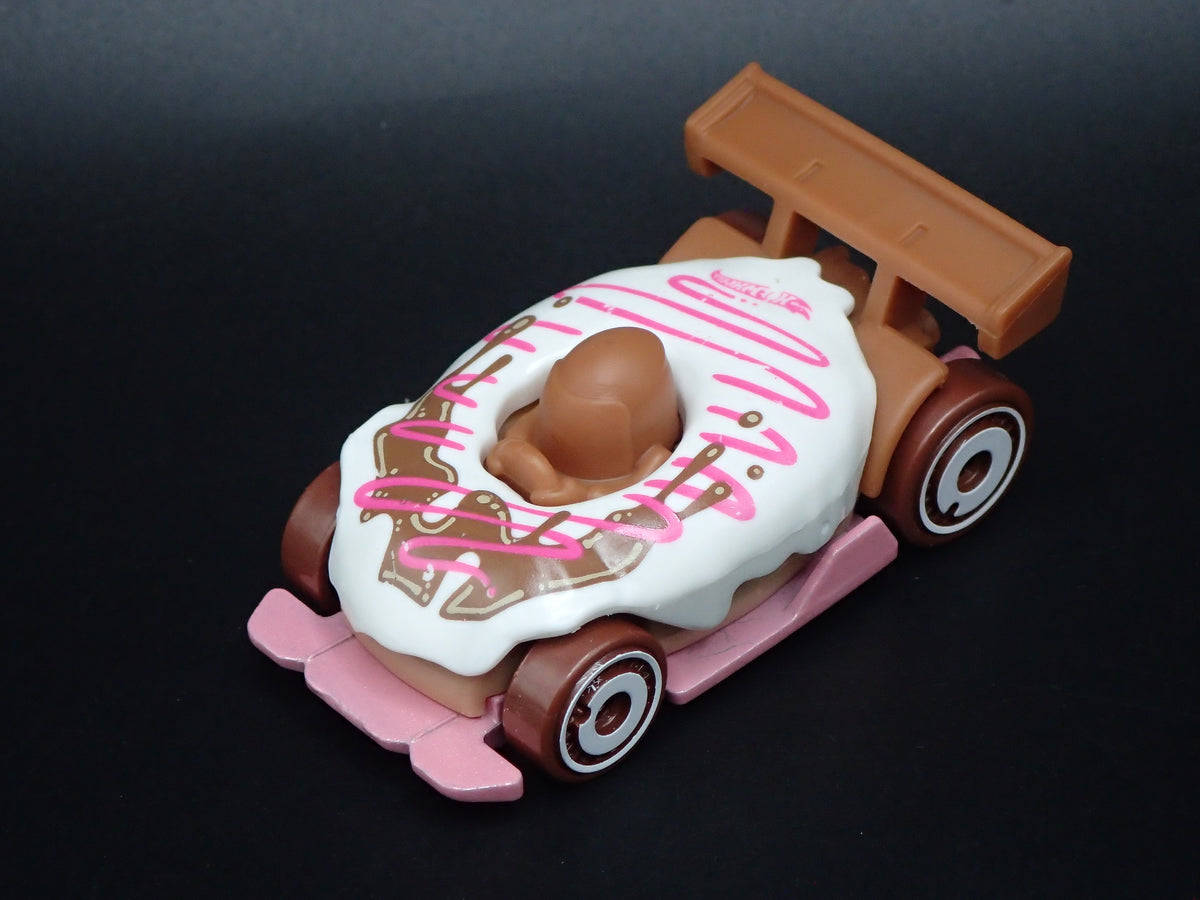 DONUT DRIFTER RACE CAR WHITE 1:64 SCALE COLLECTIBLE DIORAMA DIECAST MODEL CAR