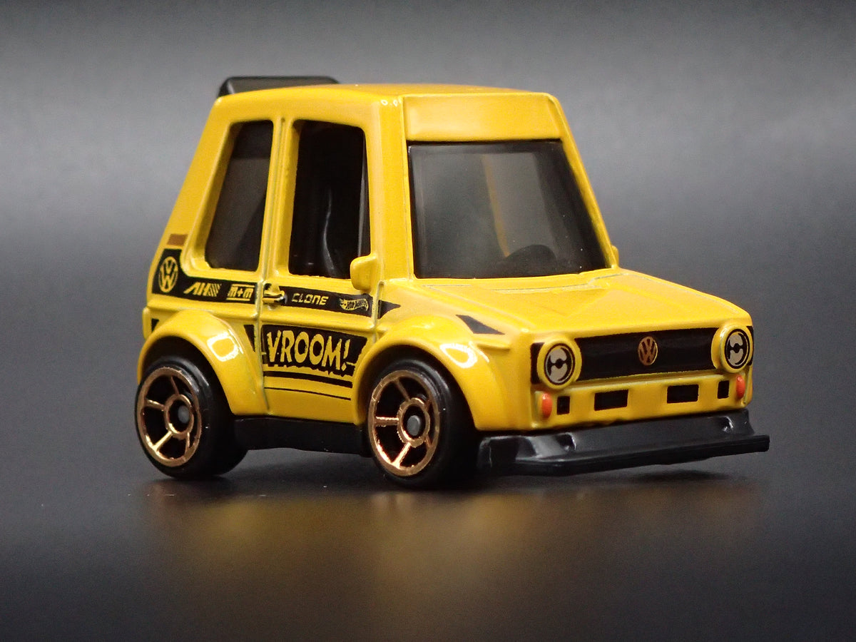 1974-1983 VW VOLKSWAGEN GOLF MK1 TOONED YELLOW 1:64 SCALE DIECAST MODEL CAR