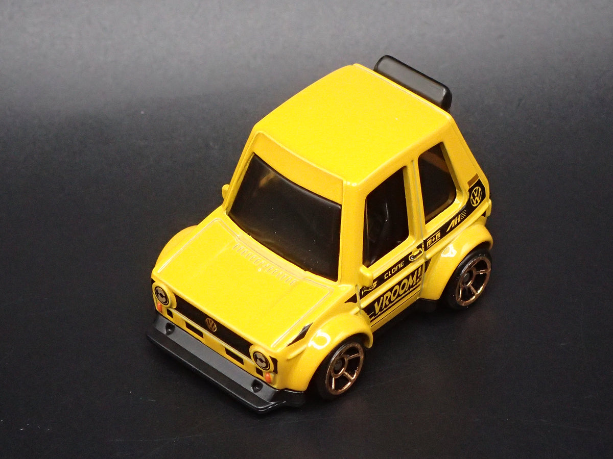 1974-1983 VW VOLKSWAGEN GOLF MK1 TOONED YELLOW 1:64 SCALE DIECAST MODEL CAR