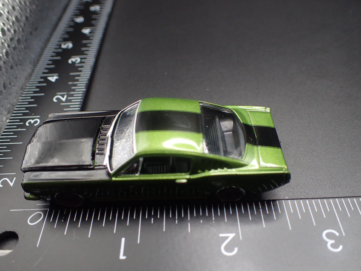 1965 65 FORD MUSTANG FASTBACK GREEN 1:64 SCALE COLLECTIBLE DIECAST MODEL CAR