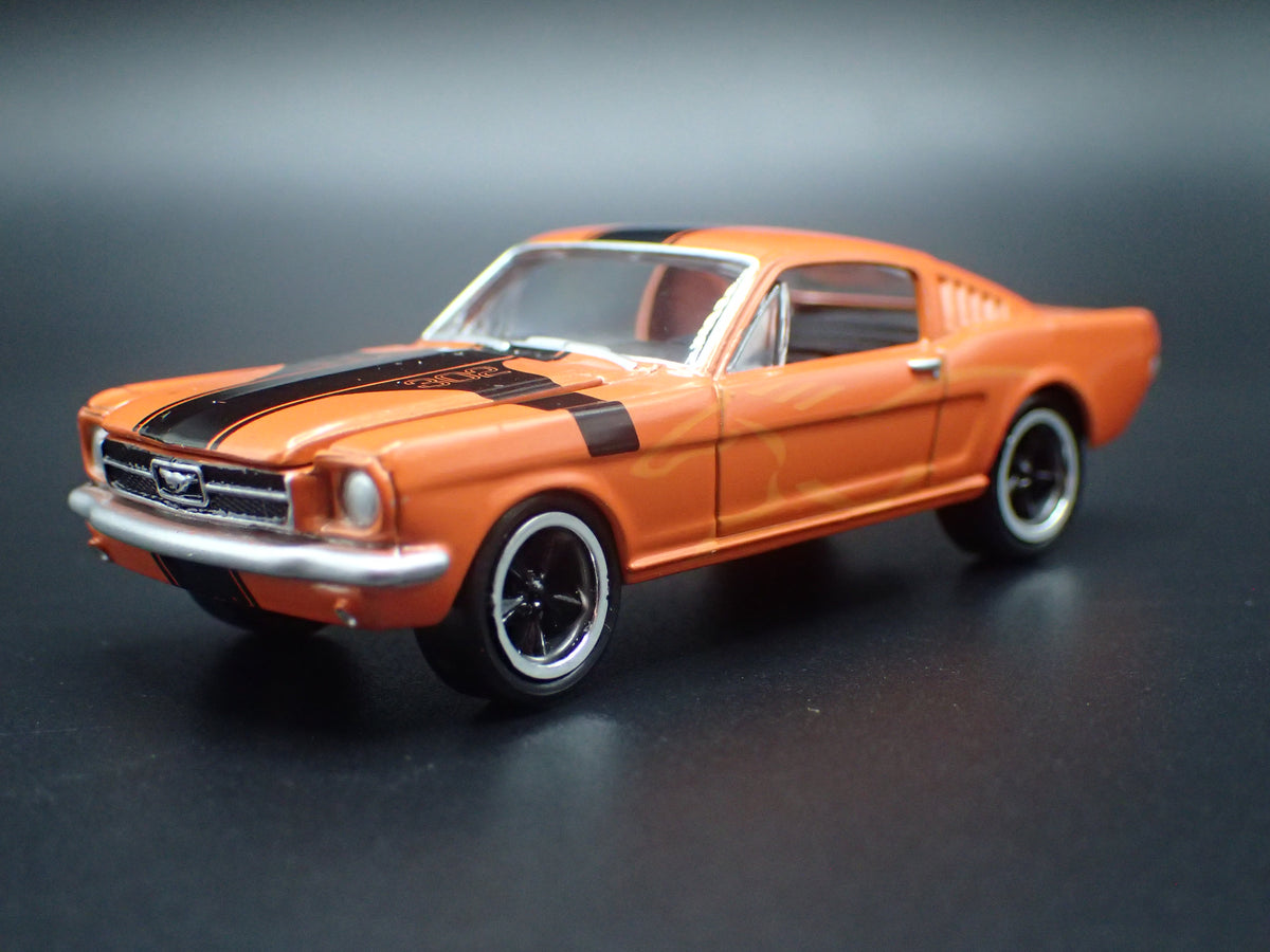 1965 65 FORD MUSTANG FASTBACK ORANGE 1:64 SCALE COLLECTIBLE DIECAST MODEL CAR