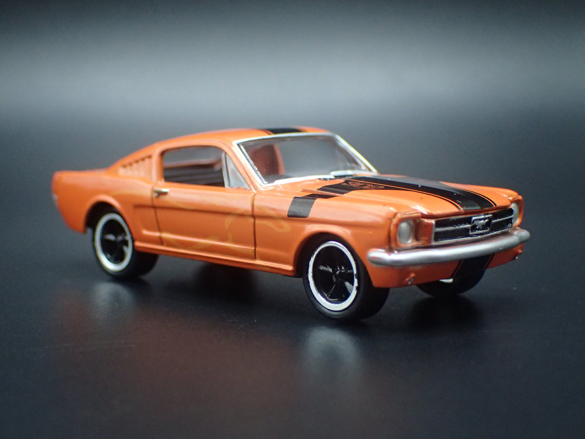 1965 65 FORD MUSTANG FASTBACK ORANGE 1:64 SCALE COLLECTIBLE DIECAST MODEL CAR