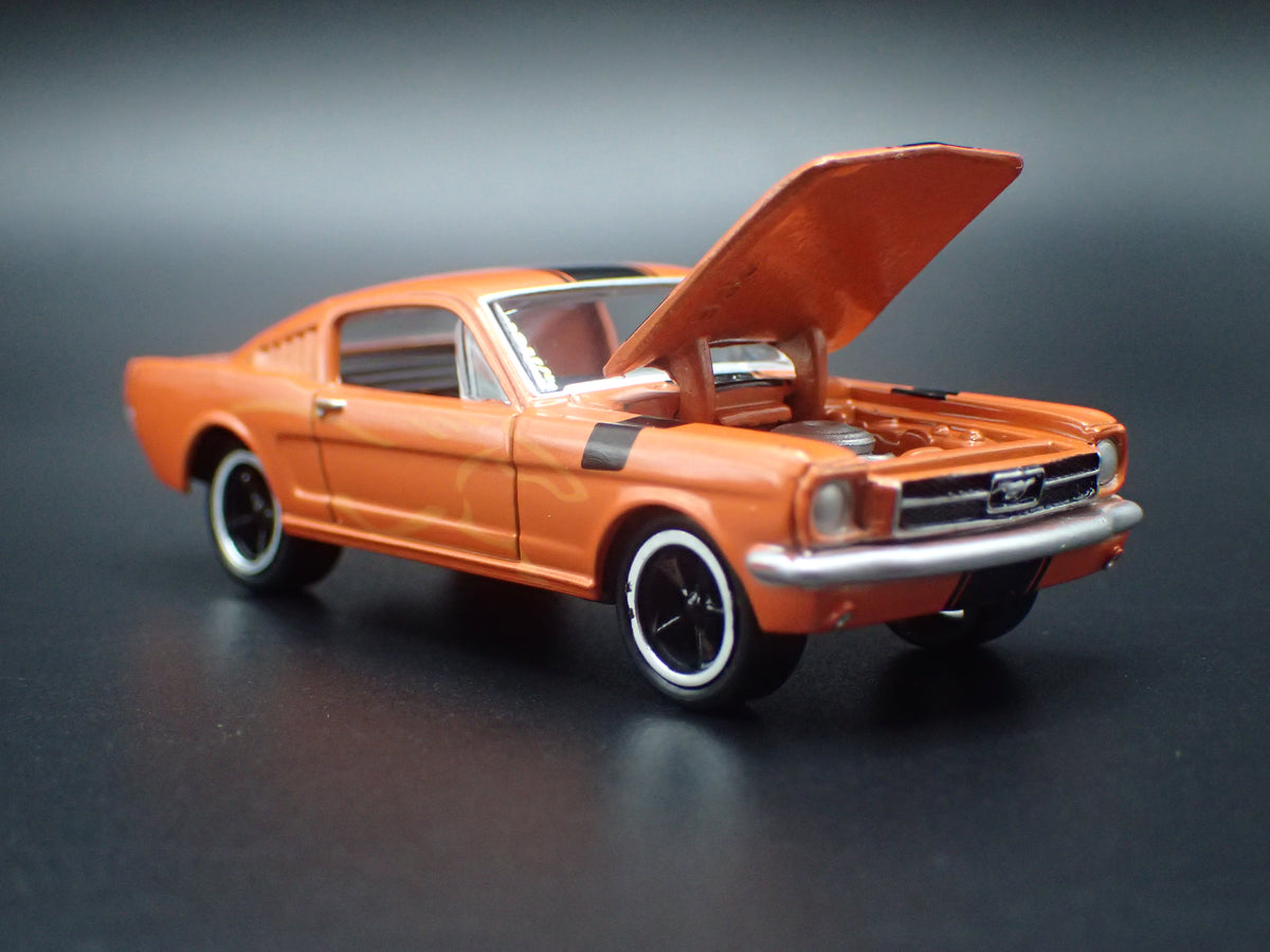 1965 65 FORD MUSTANG FASTBACK ORANGE 1:64 SCALE COLLECTIBLE DIECAST MODEL CAR
