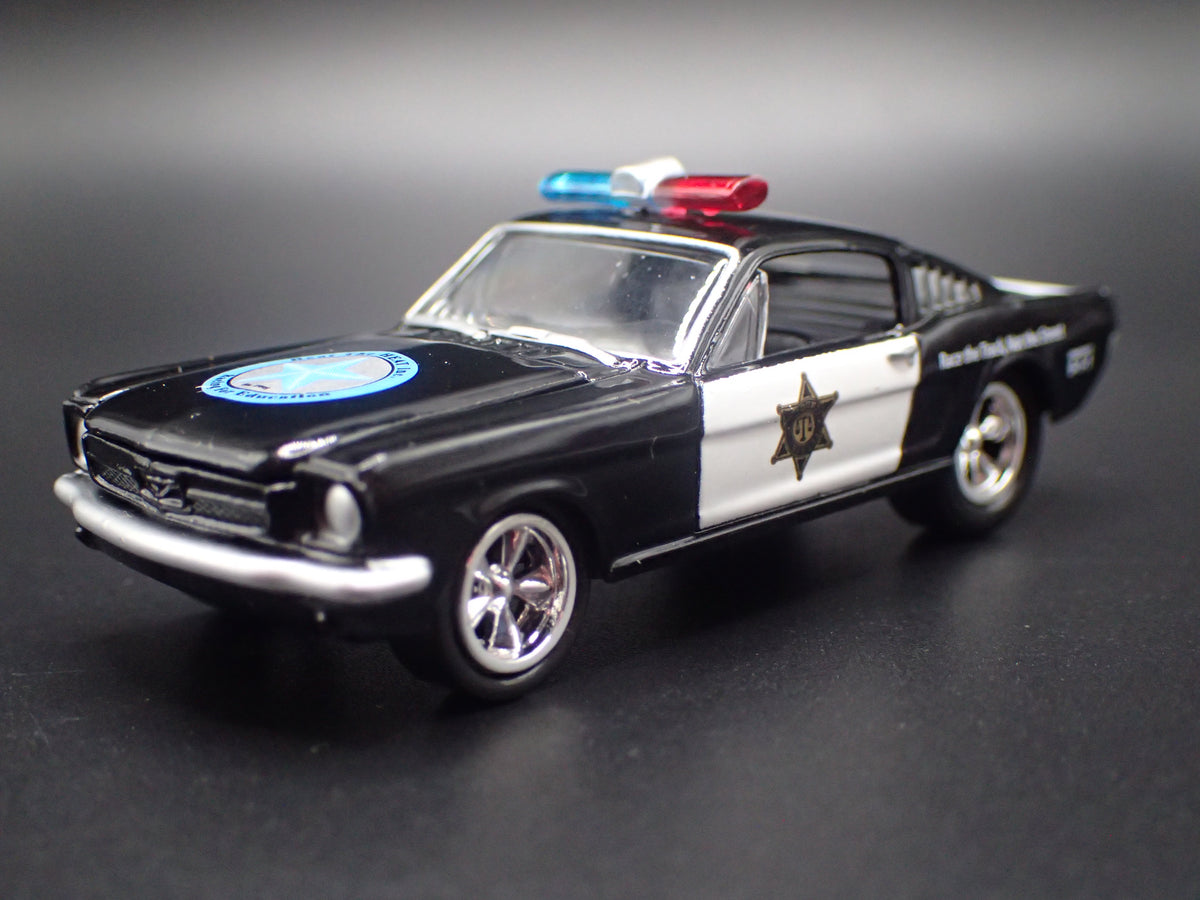 1965 65 FORD MUSTANG 2+2 FASTBACK POLICE 1:64 SCALE DIECAST MODEL CAR
