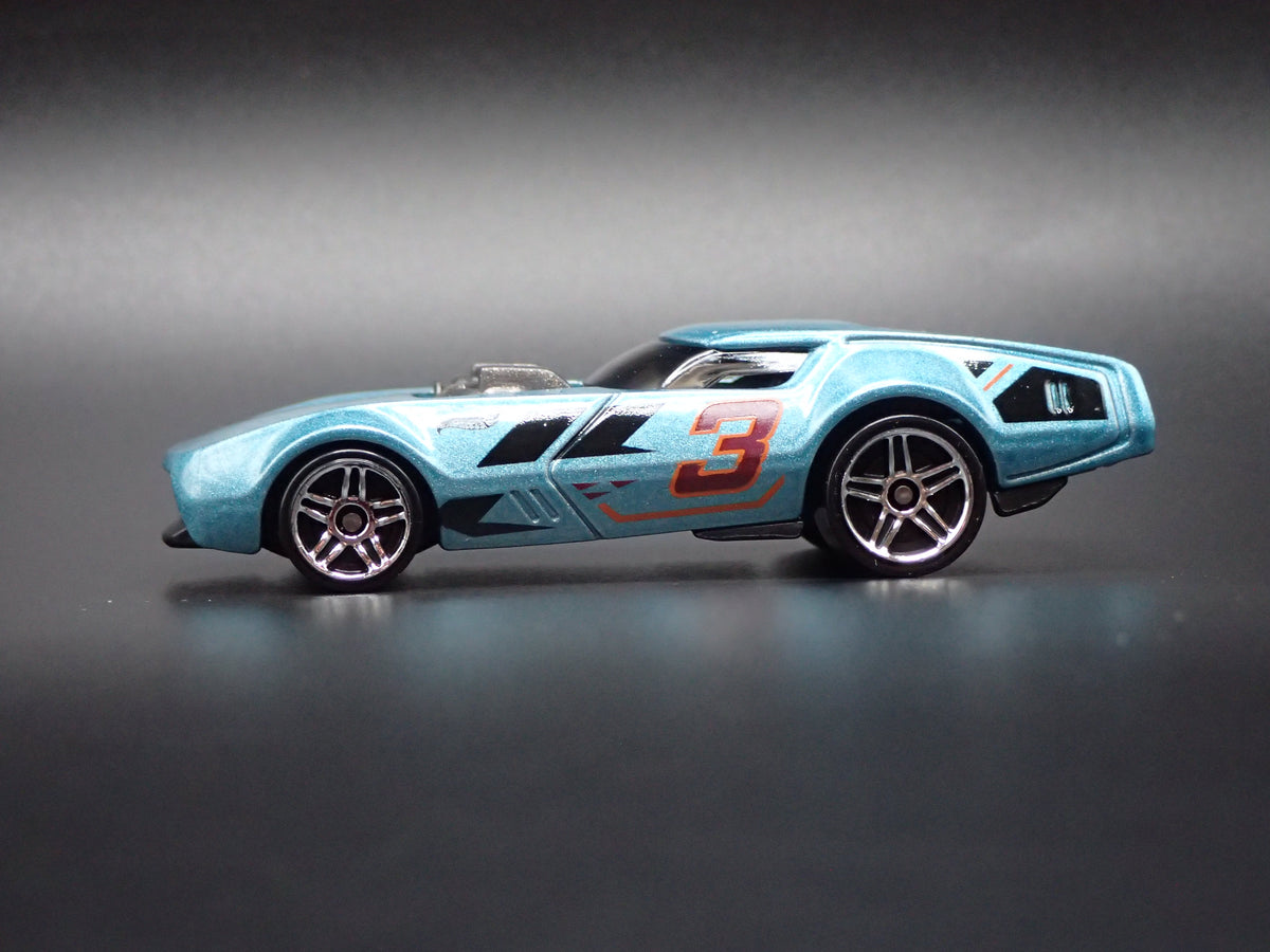 SLIDE BURN RACE CAR BLUE 1:64 SCALE COLLECTIBLE DIORAMA DIECAST MODEL CAR
