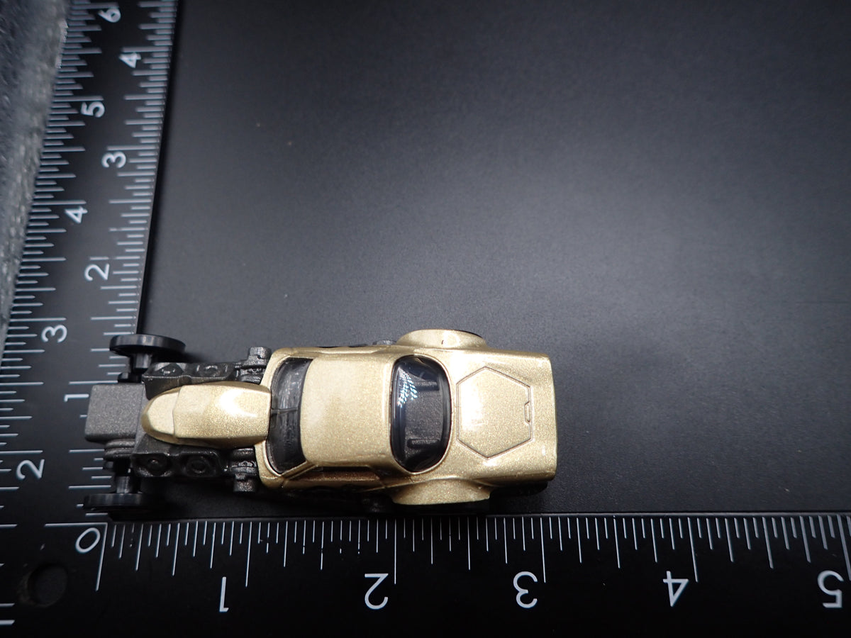 HOTO ROTO RACE CAR GOLD 1:64 SCALE COLLECTIBLE DIORAMA DIECAST MODEL CAR