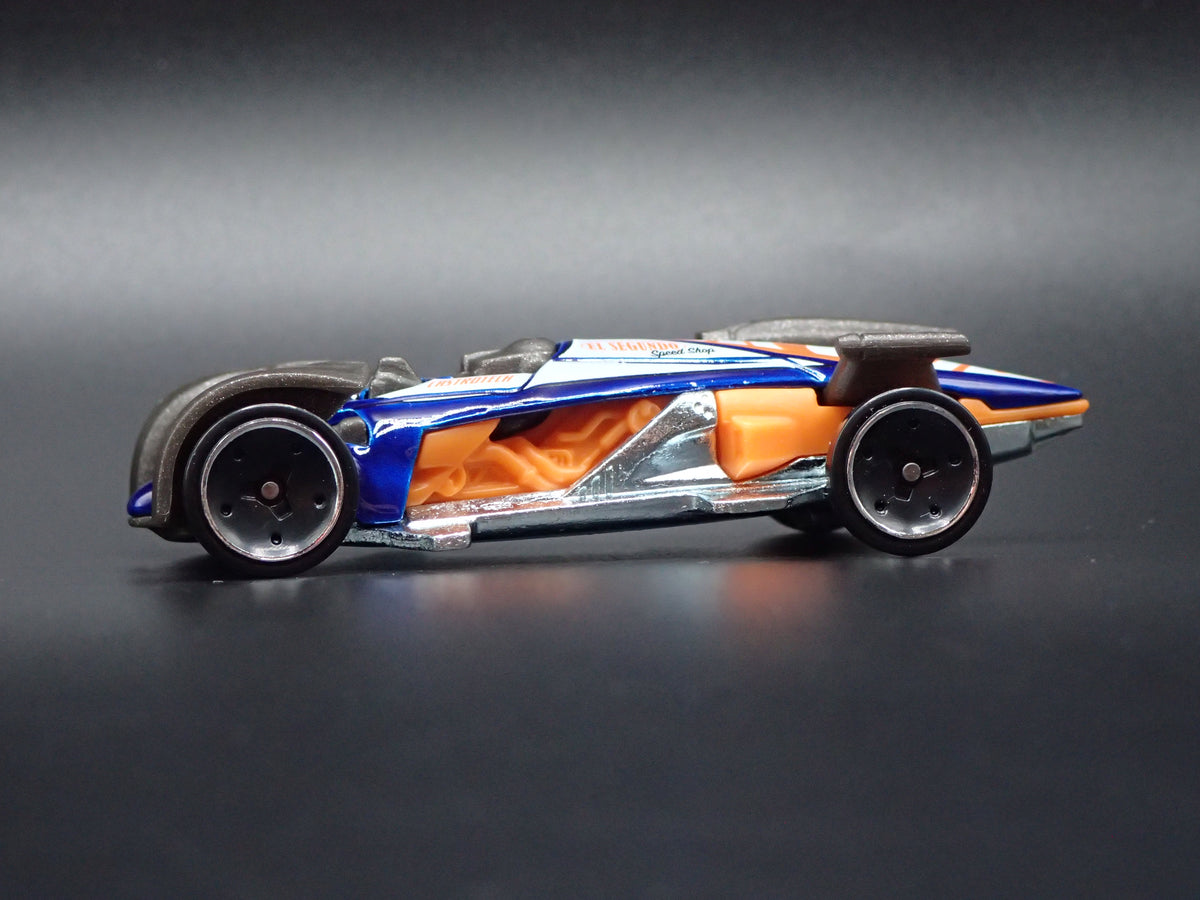SALT STREAKER RACE CAR BLUE 1:64 SCALE COLLECTIBLE DIORAMA DIECAST MODEL CAR