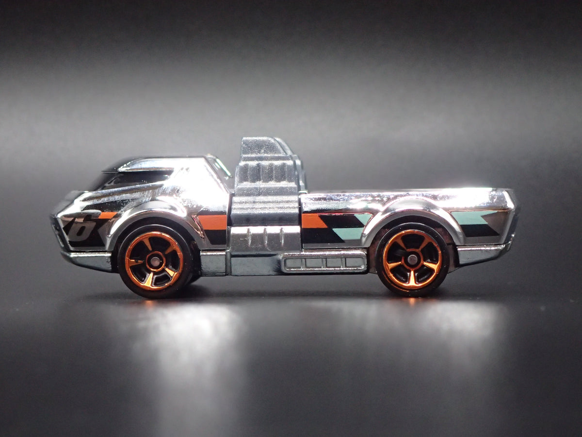 TWIN DORADO FAST RACE CAR CHROME 1:64 SCALE COLLECTIBLE DIORAMA DIECAST MODEL CAR