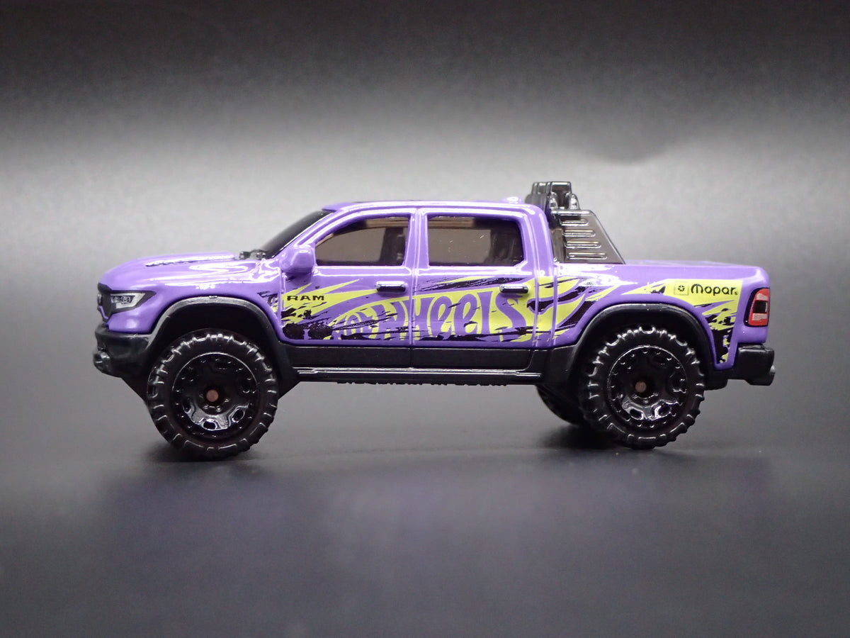 2019-2026 RAM 1500 PICKUP PICKUP TRUCK 1/64 SCALE COLLECTIBLE DIECAST MODEL CAR