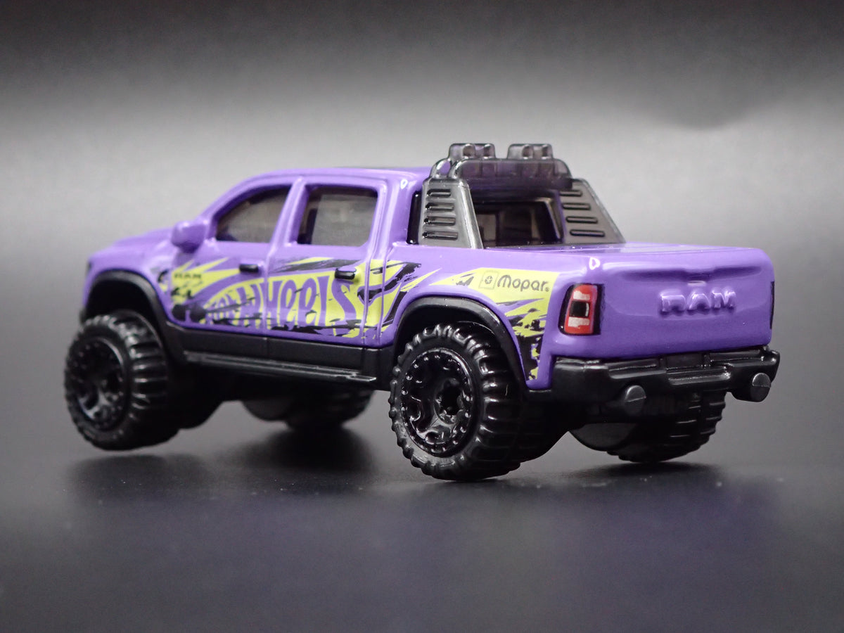 2019-2026 RAM 1500 PICKUP PICKUP TRUCK 1/64 SCALE COLLECTIBLE DIECAST MODEL CAR