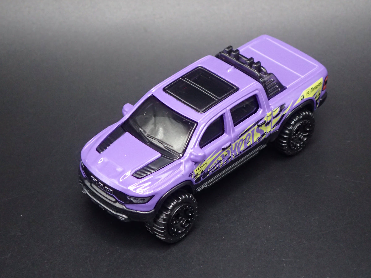2019-2026 RAM 1500 PICKUP PICKUP TRUCK 1/64 SCALE COLLECTIBLE DIECAST MODEL CAR