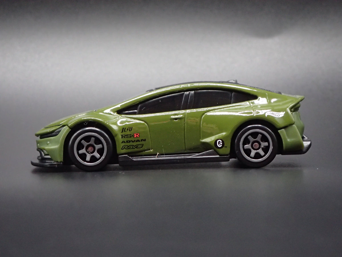 2023-2026 TOYOTA PRIUS CUSTOM GREEN 1/64 SCALE COLLECTIBLE DIECAST MODEL CAR