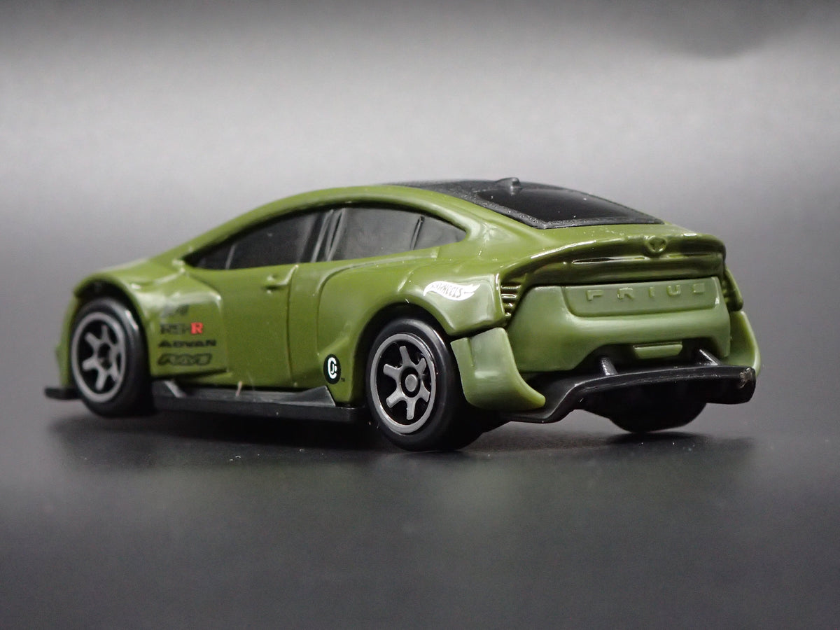 2023-2026 TOYOTA PRIUS CUSTOM GREEN 1/64 SCALE COLLECTIBLE DIECAST MODEL CAR