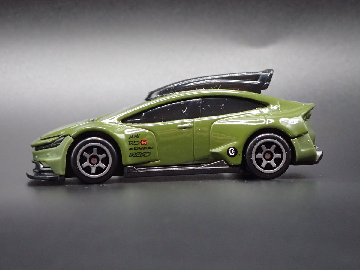 2023-2026 TOYOTA PRIUS CUSTOM GREEN 1/64 SCALE COLLECTIBLE DIECAST MODEL CAR