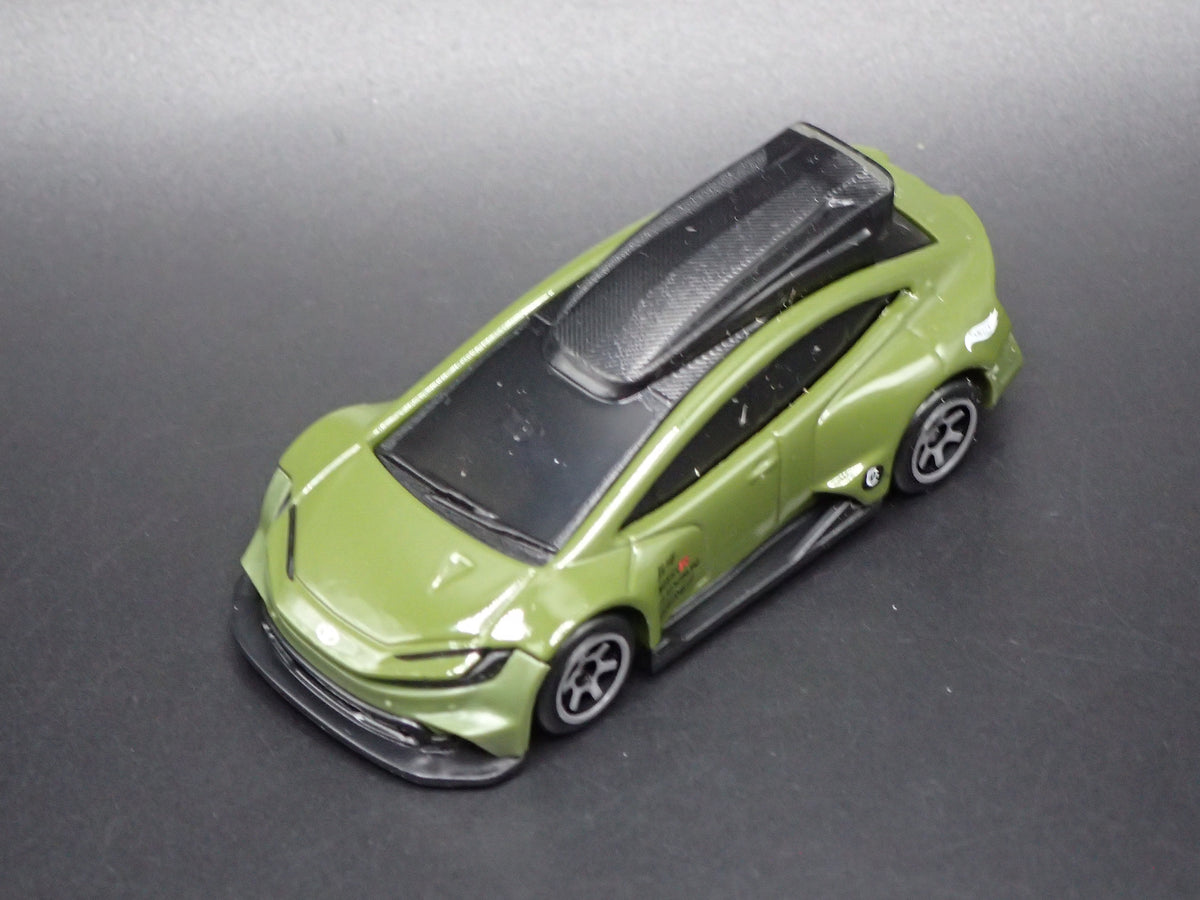 2023-2026 TOYOTA PRIUS CUSTOM GREEN 1/64 SCALE COLLECTIBLE DIECAST MODEL CAR