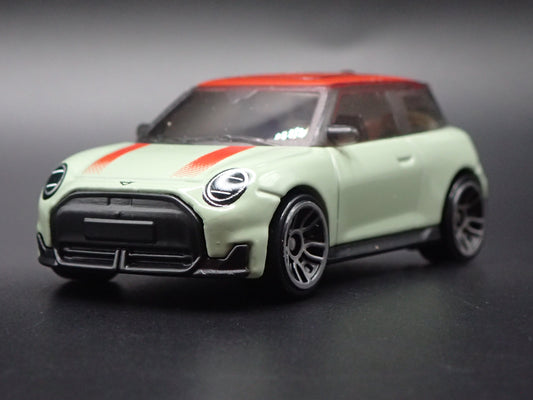 2020 - 2024 MINI COOPER JCW ELECTRIC EV GREEN 1:64 SCALE DIORAMA DIECAST MODEL CAR