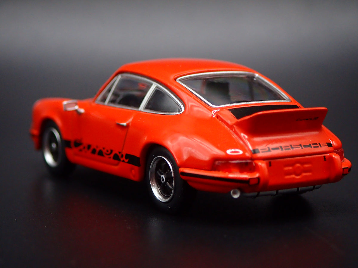 1973-1977 PORSCHE 911 CARRERA RS 2.7 ORANGE 1:64 SCALE DIORAMA DIECAST MODEL CAR