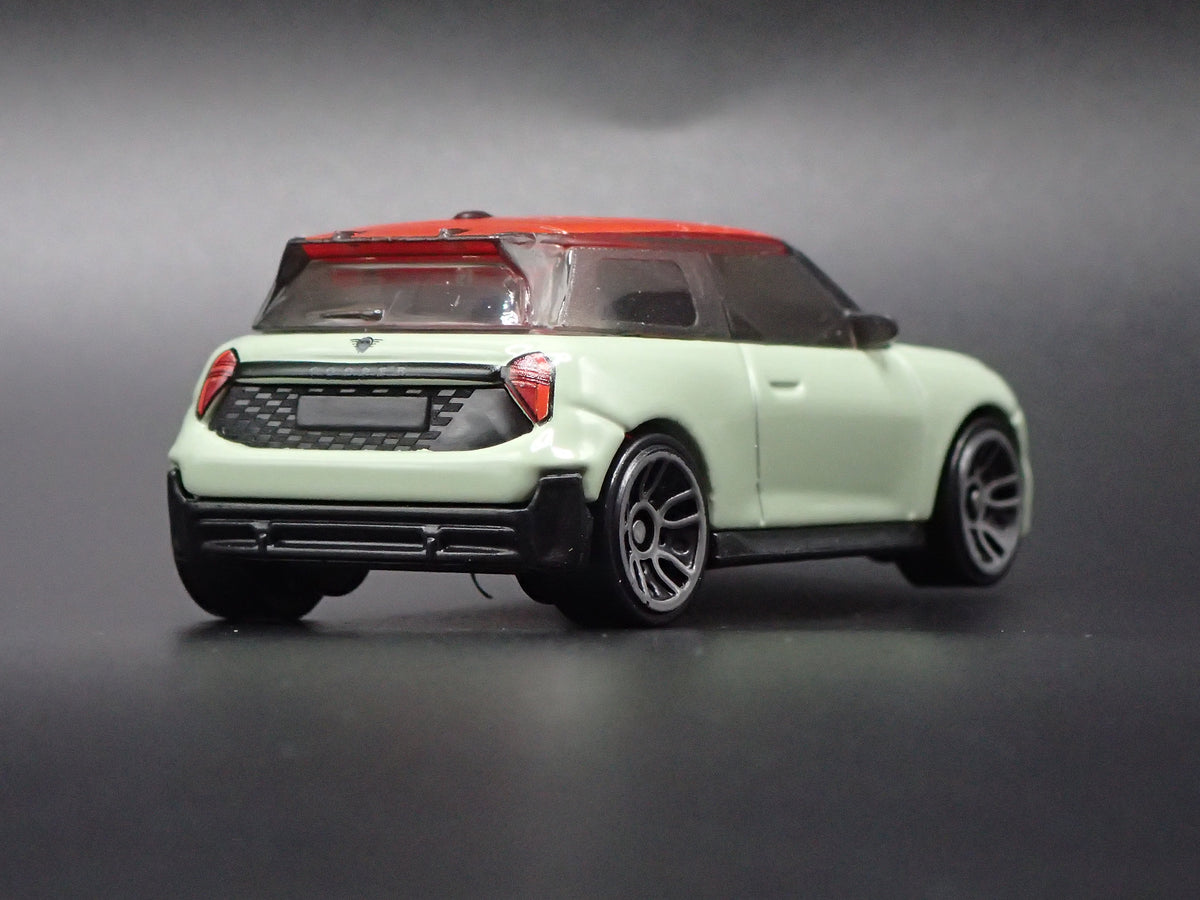 2020 - 2024 MINI COOPER JCW ELECTRIC EV GREEN 1:64 SCALE DIORAMA DIECAST MODEL CAR
