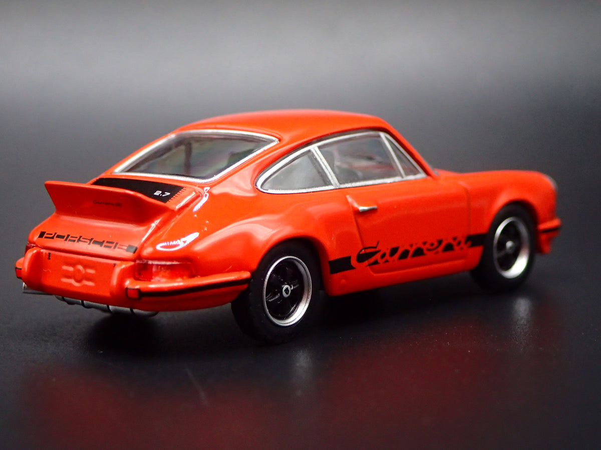 1973-1977 PORSCHE 911 CARRERA RS 2.7 ORANGE 1:64 SCALE DIORAMA DIECAST MODEL CAR