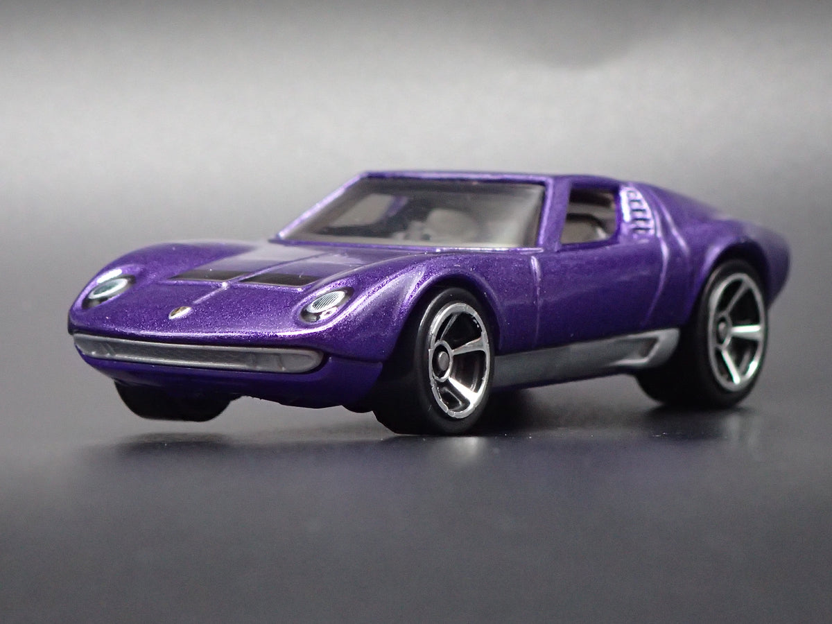 1976-1973 LAMBORGHINI MIURA SV PURPLE 1:64 SCALE COLLECTIBLE DIECAST MODEL CAR