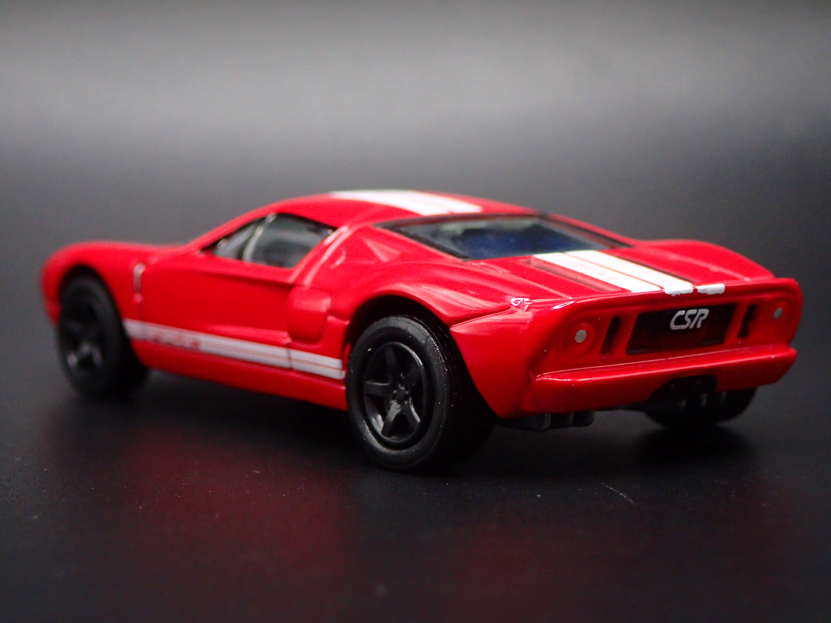 2005 2006 FORD GT RED 1:64 SCALE COLLECTIBLE DIORAMA DIECAST MODEL CAR