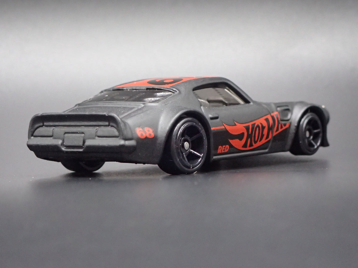 1970 70 PONTIAC FIREBIRD BLACK 1:64 SCALE DIORAMA DIECAST MODEL CAR