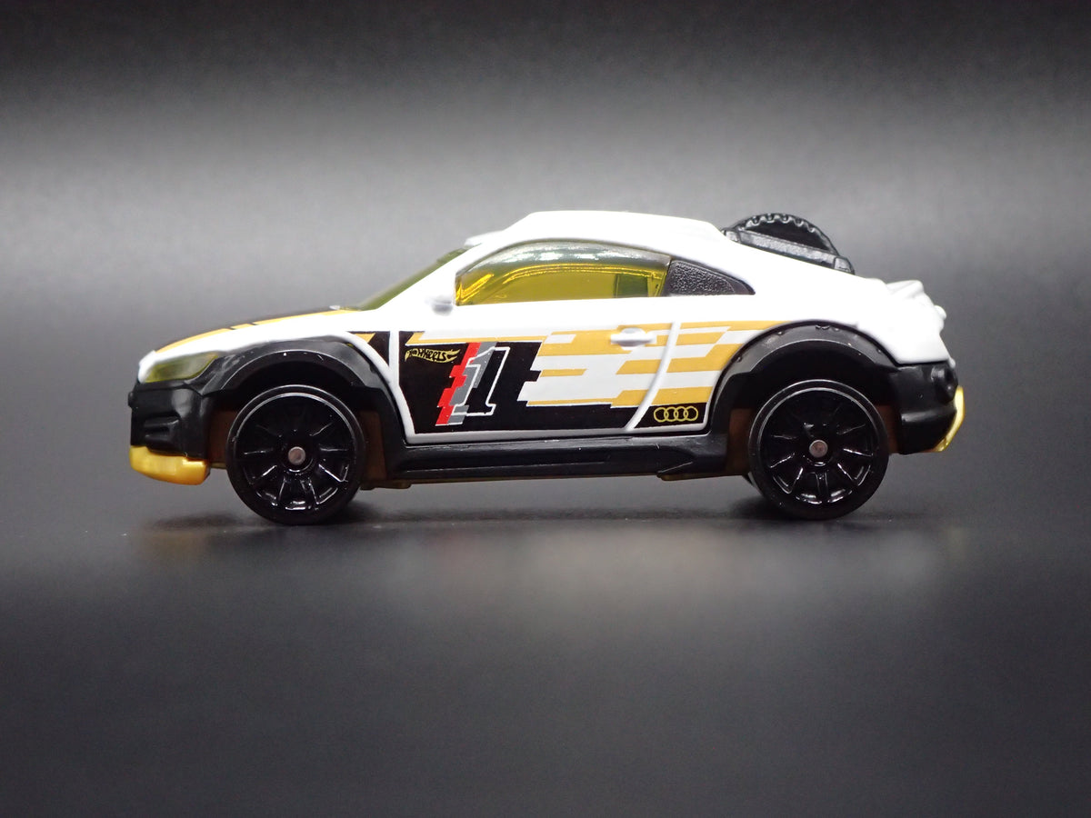 2014-2023 AUDI TT SAFARI RACE CAR 1:64 SCALE COLLECTIBLE DIECAST MODEL CAR