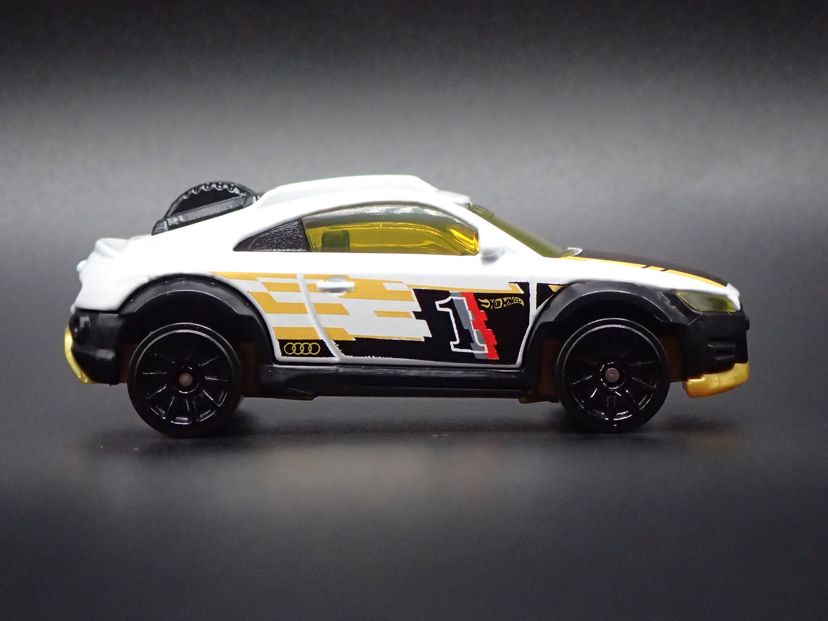 2014-2023 AUDI TT SAFARI RACE CAR 1:64 SCALE COLLECTIBLE DIECAST MODEL CAR