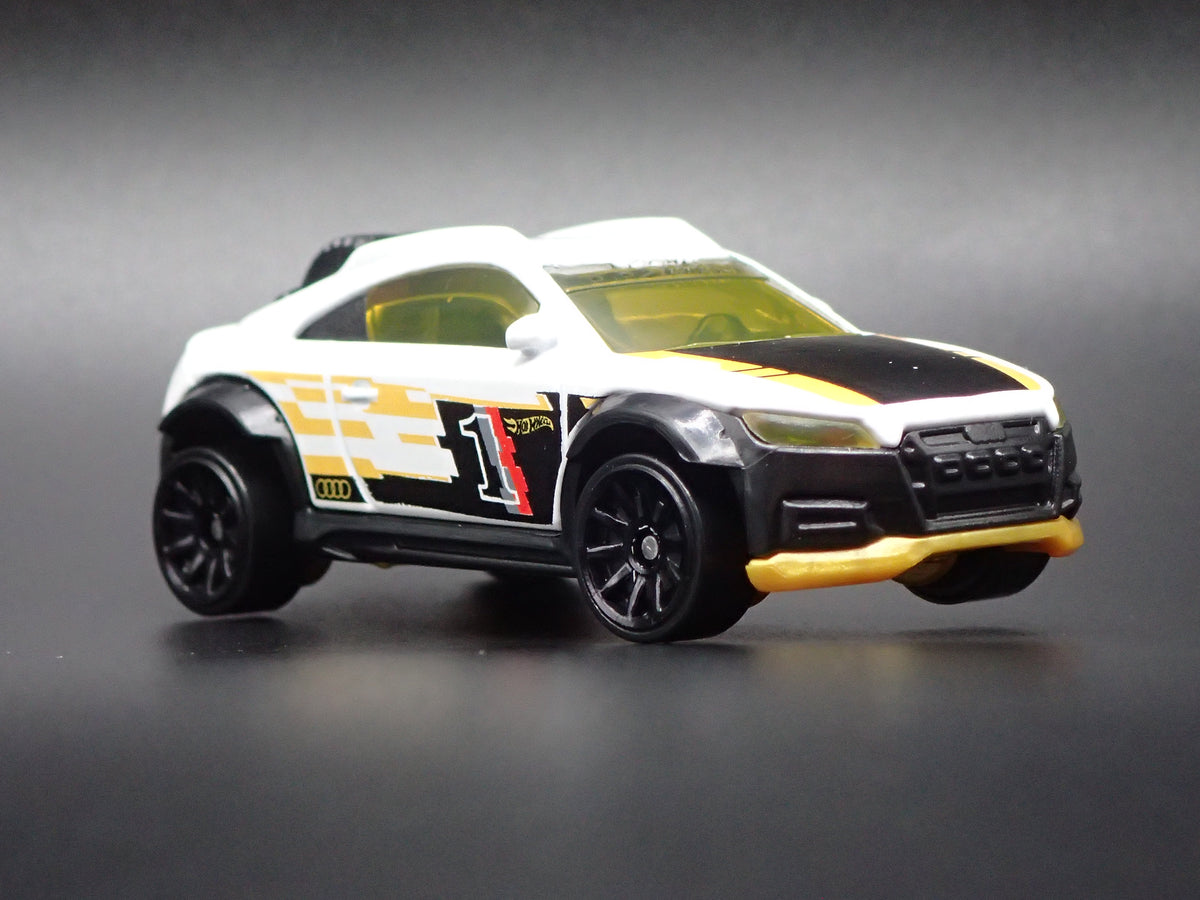 2014-2023 AUDI TT SAFARI RACE CAR 1:64 SCALE COLLECTIBLE DIECAST MODEL CAR