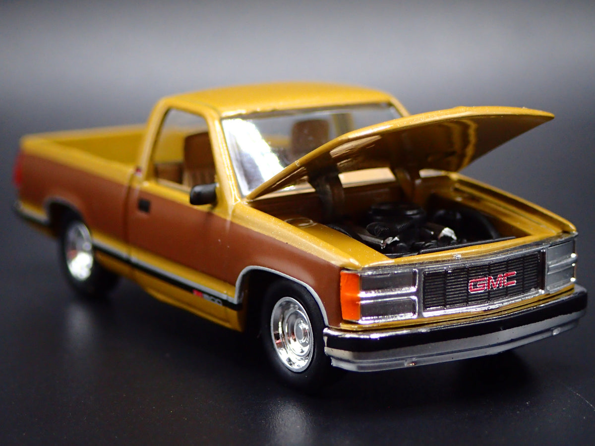 1997 97 GMC SIERRA 1500 PICKUP TRUCK 1/64 SCALE COLLECTIBLE DIECAST MODEL CAR