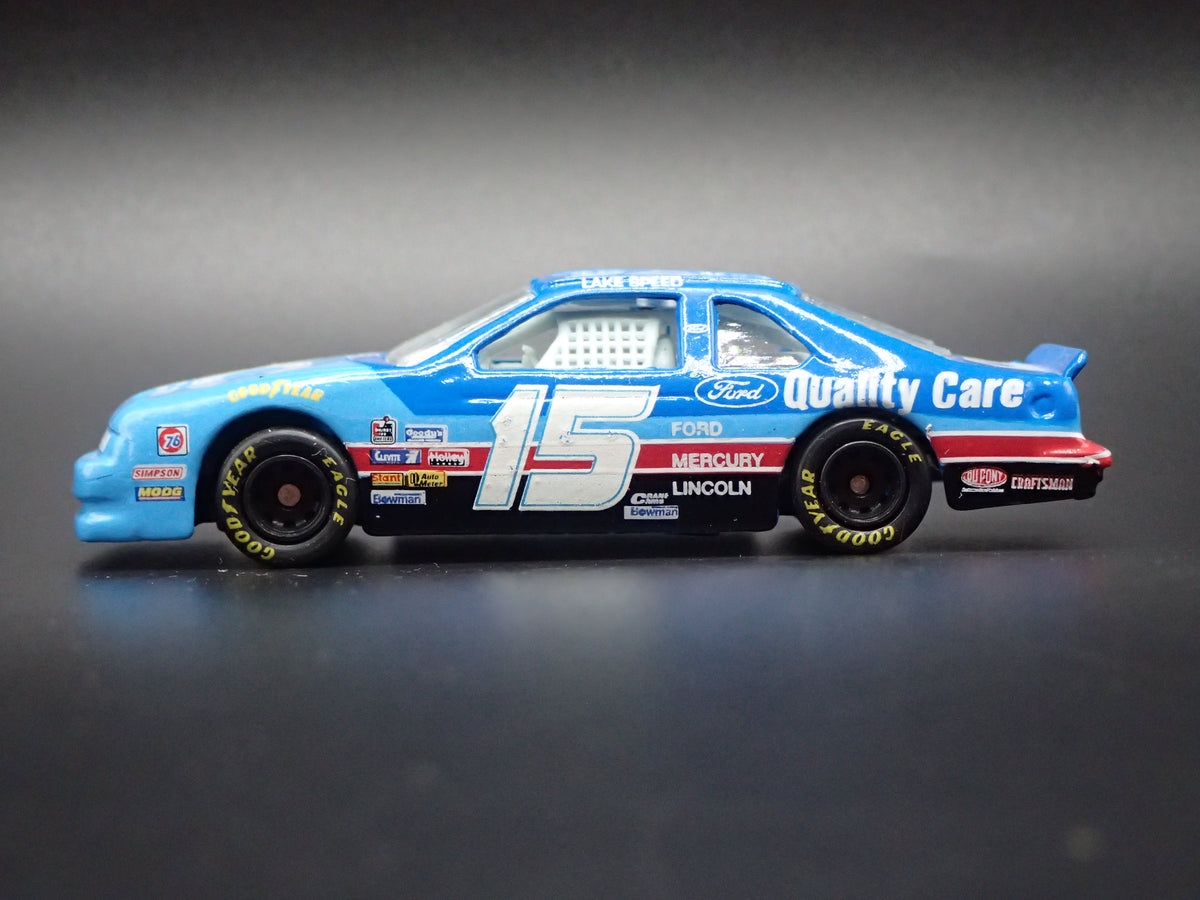 1994 94 FORD THUNDERBIRD 15 LAKE SPEED QC NASCAR 1:64 SCALE DIECAST MODEL CAR