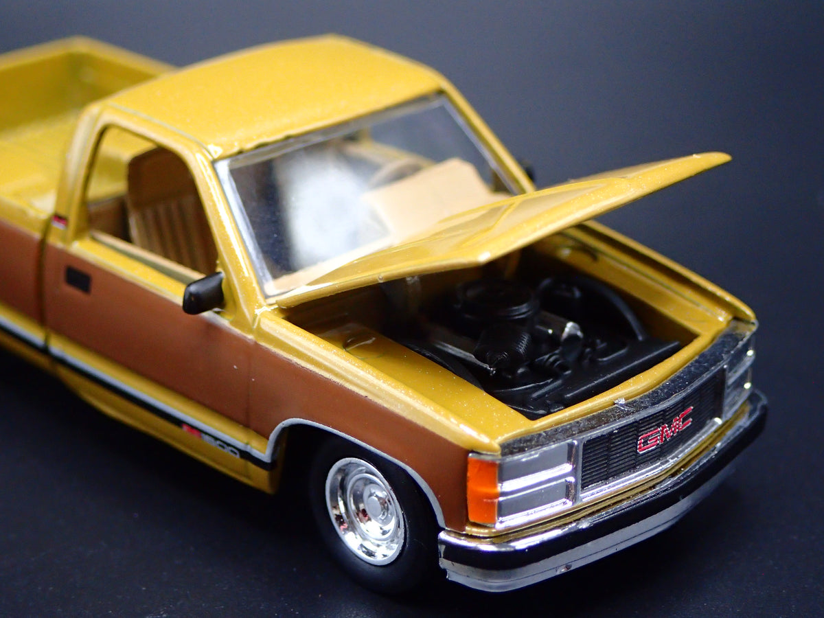 1997 97 GMC SIERRA 1500 PICKUP TRUCK 1/64 SCALE COLLECTIBLE DIECAST MODEL CAR