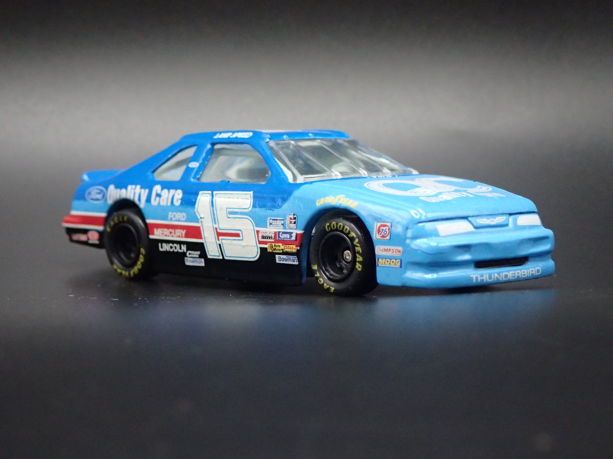 1994 94 FORD THUNDERBIRD 15 LAKE SPEED QC NASCAR 1:64 SCALE DIECAST MODEL CAR