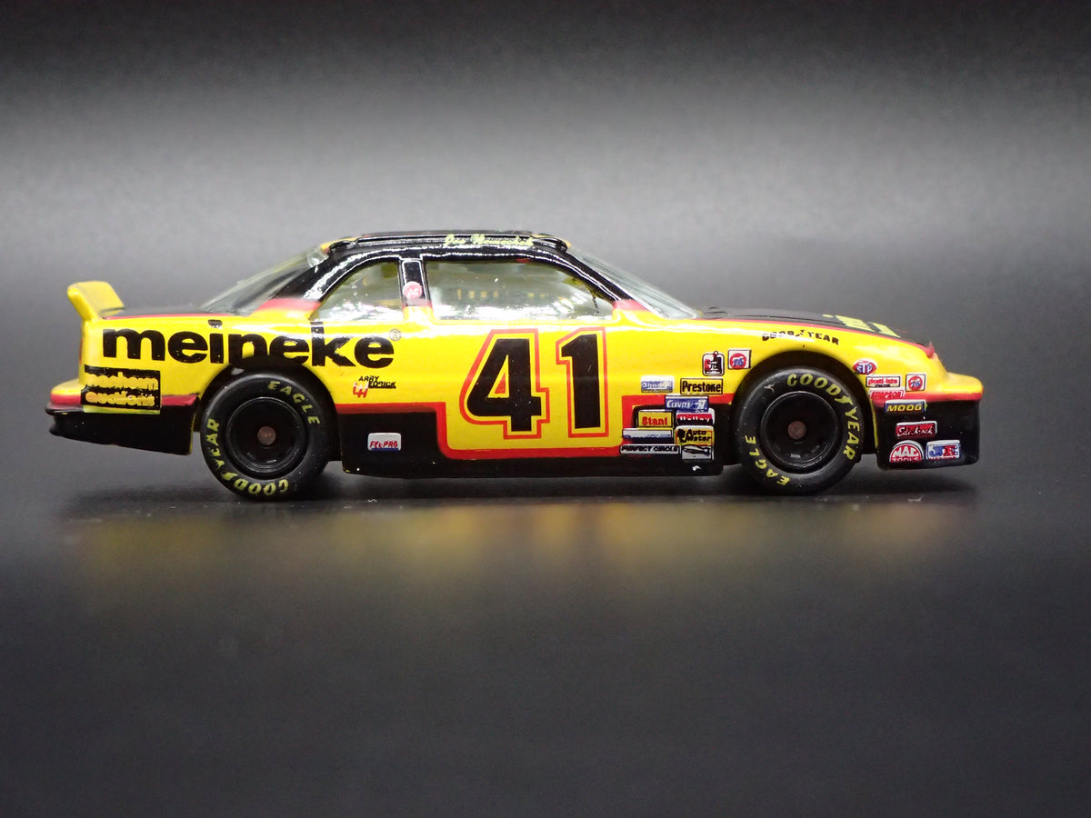 1994 94 CHEVY LUMINA 41 JOE NEMECHEK NASCAR 1:64 SCALE DIECAST MODEL CAR
