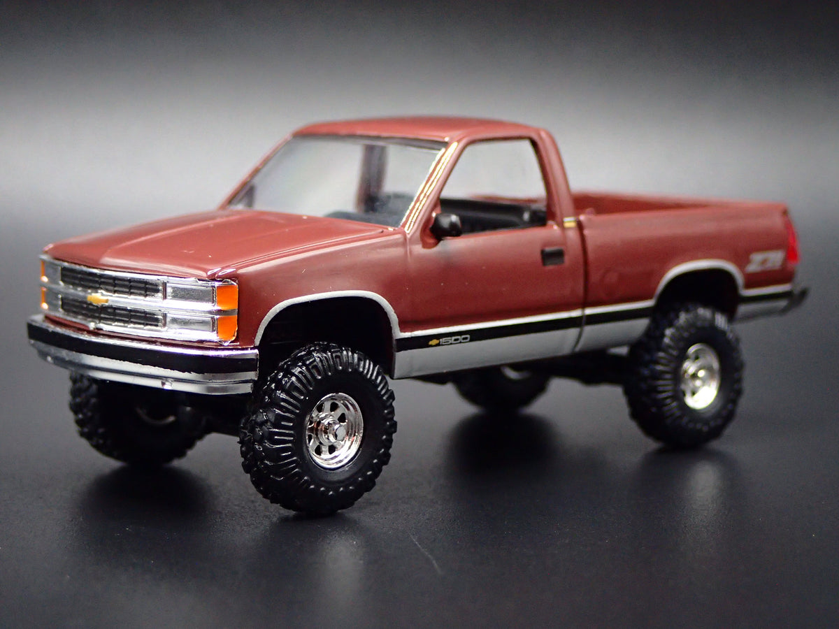 1993 93 CHEVY CHEVROLET 1500 4X4 PICKUP TRUCK 1:64 SCALE DIECAST MODEL CAR