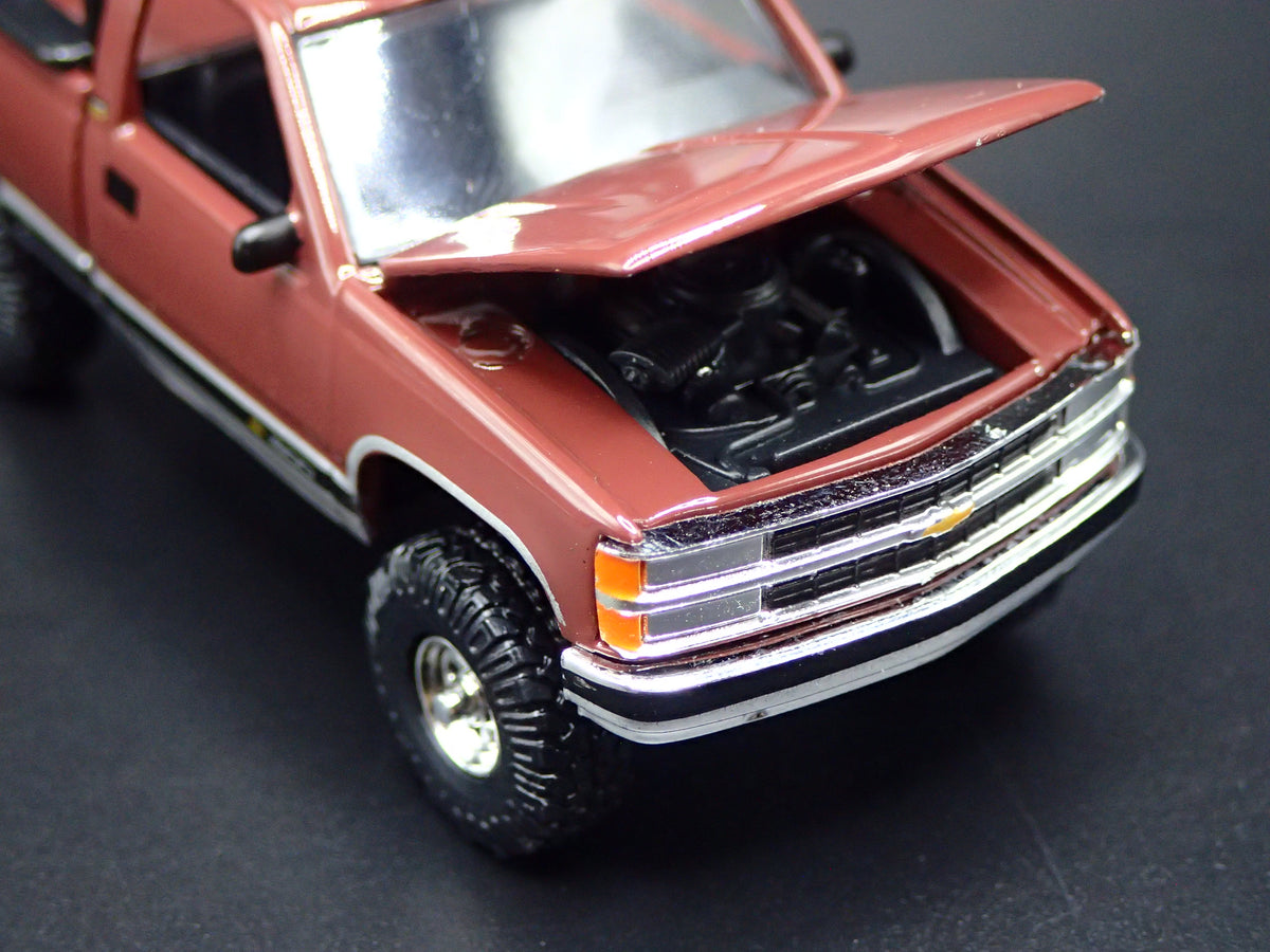 1993 93 CHEVY CHEVROLET 1500 4X4 PICKUP TRUCK 1:64 SCALE DIECAST MODEL CAR