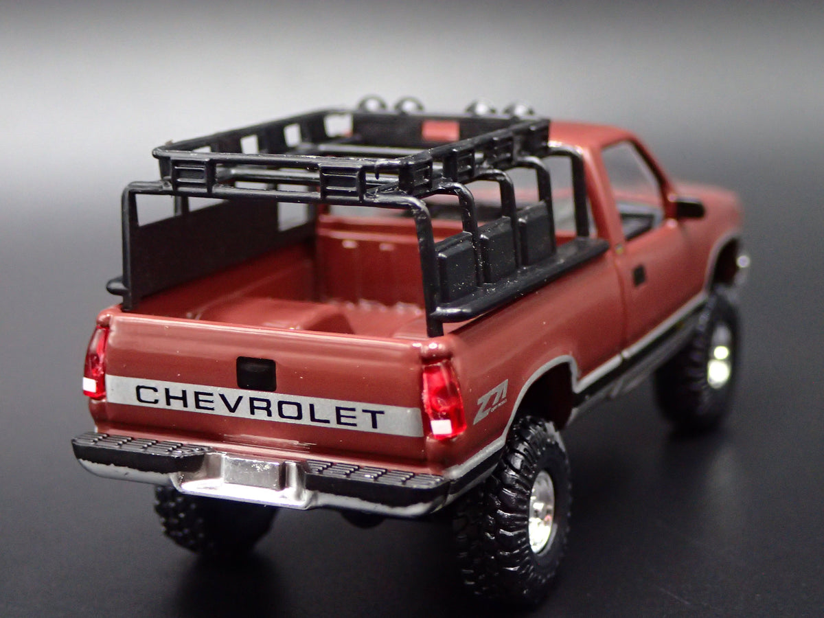 1993 93 CHEVY CHEVROLET 1500 4X4 PICKUP TRUCK 1:64 SCALE DIECAST MODEL CAR